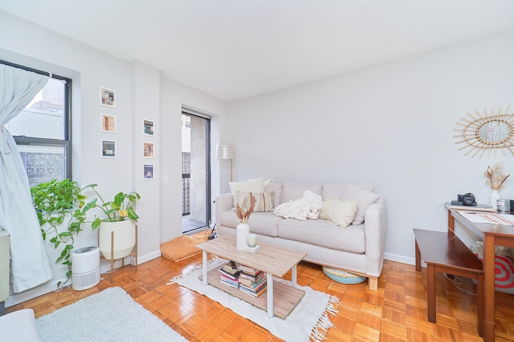 337 W 43rd Street - Photo 1
