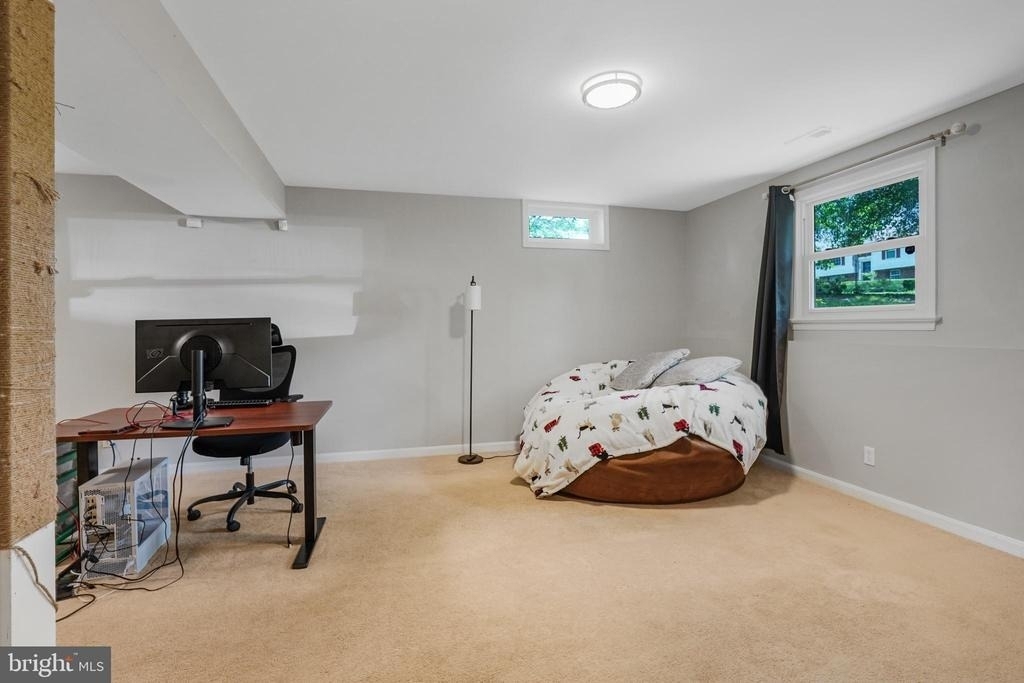 1703 Sherwood Dr - Photo 18