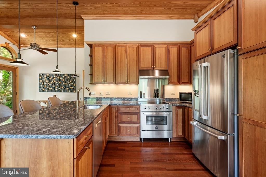 8255 Sunderman Place - Photo 15