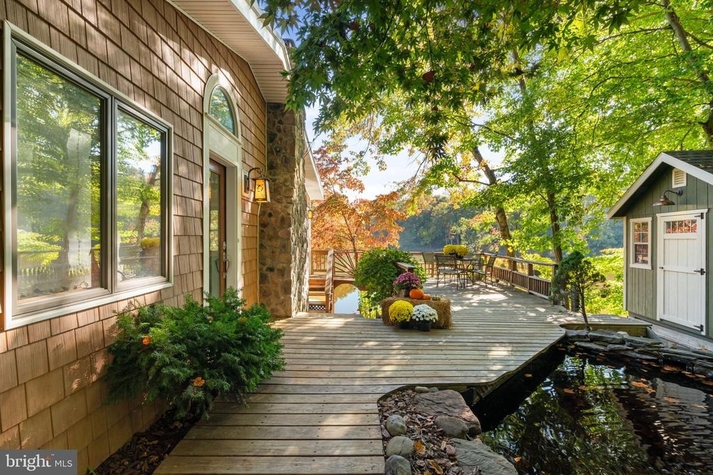 8255 Sunderman Place - Photo 3