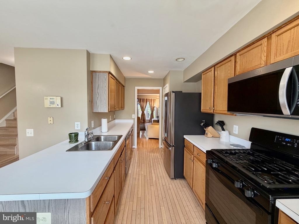 11535 Bertram Street - Photo 11