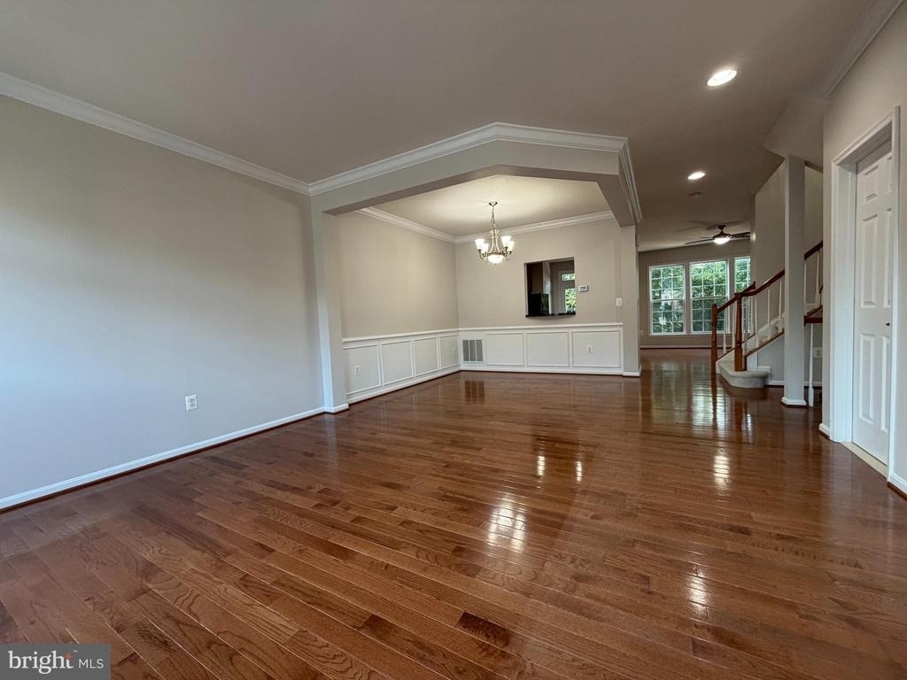5669 Faircloth Court - Photo 3
