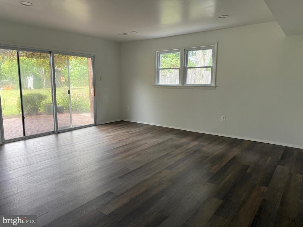 3921 Forest Grove Drive - Photo 7