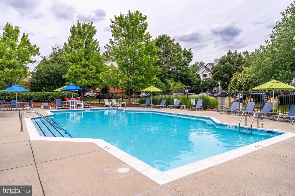 1700 Lake Shore Crest Drive - Photo 46