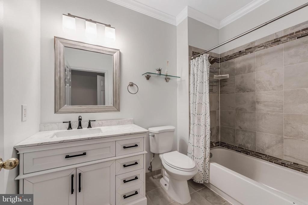 1700 Lake Shore Crest Drive - Photo 37