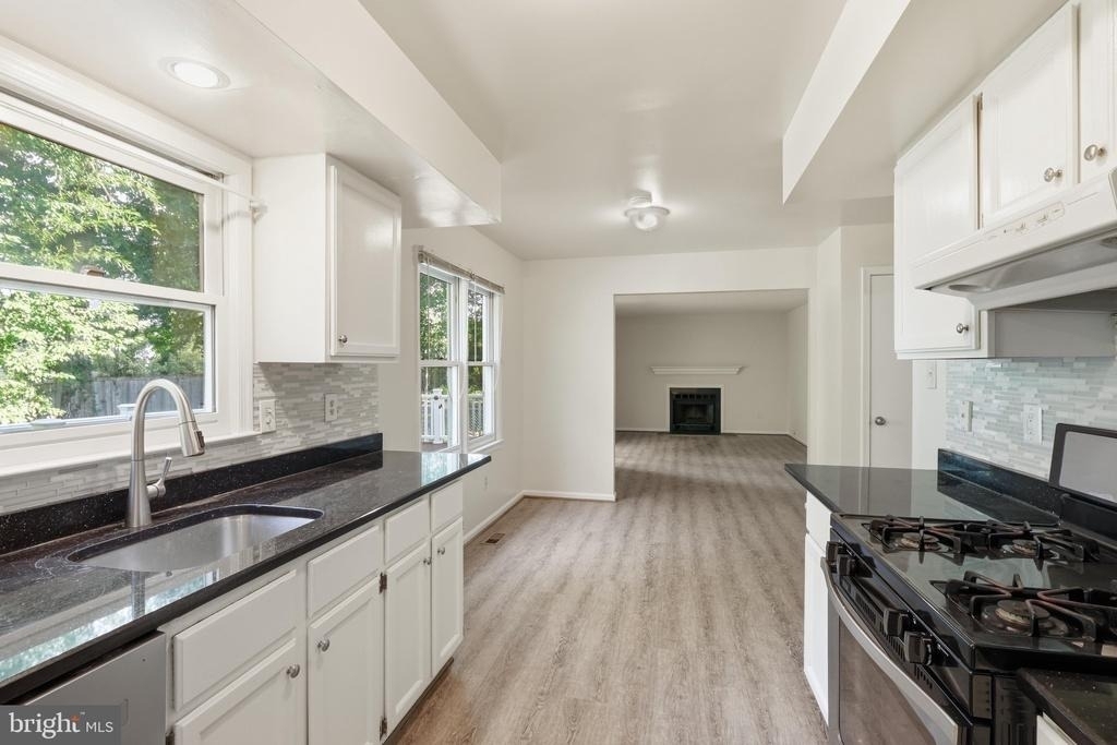 2998 Steven Martin Drive - Photo 6