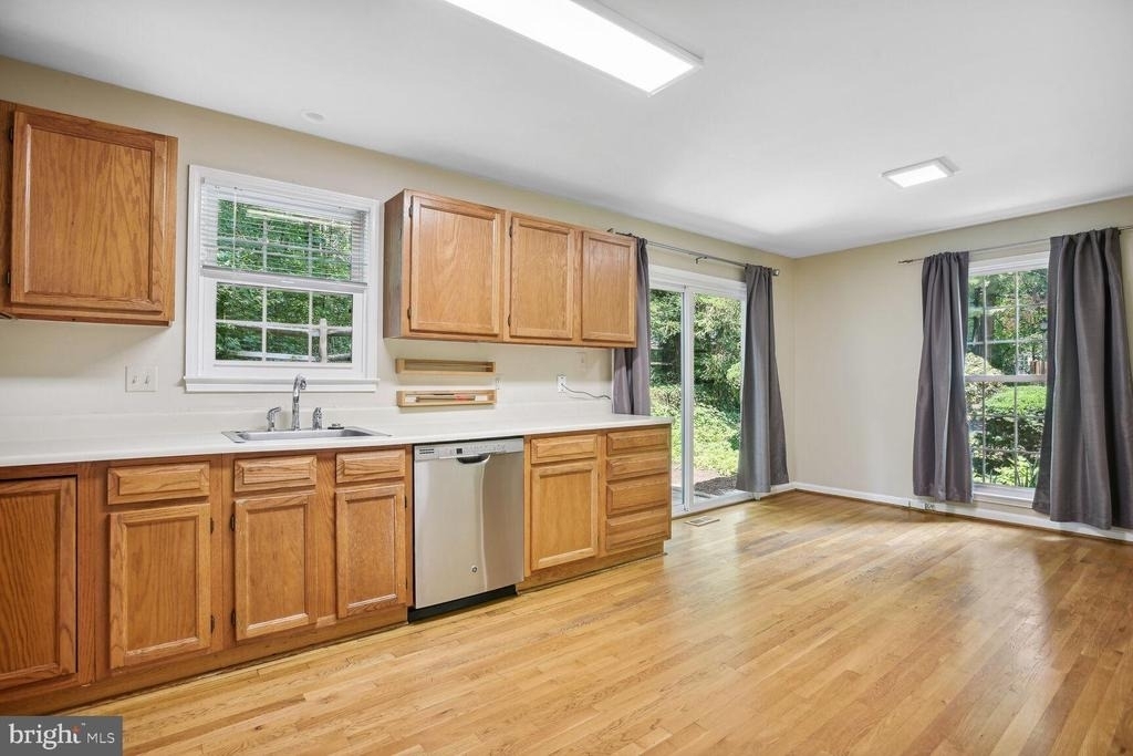 1510 Chatham Colony Court - Photo 5