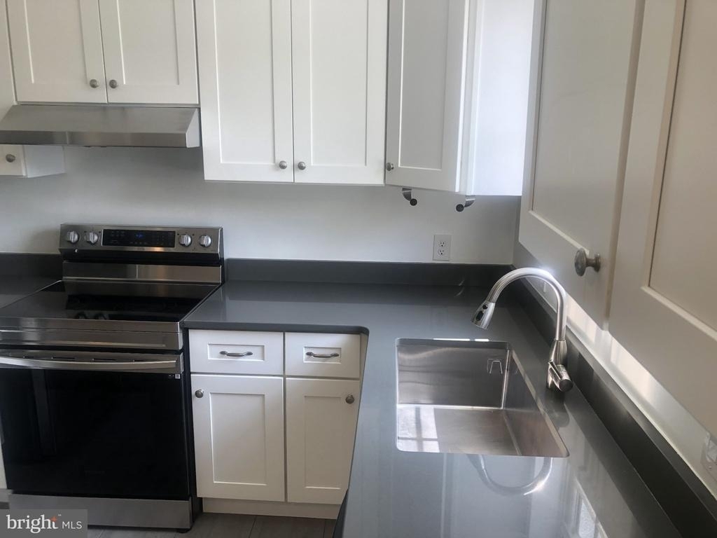 2707 S Walter Reed Drive - Photo 6