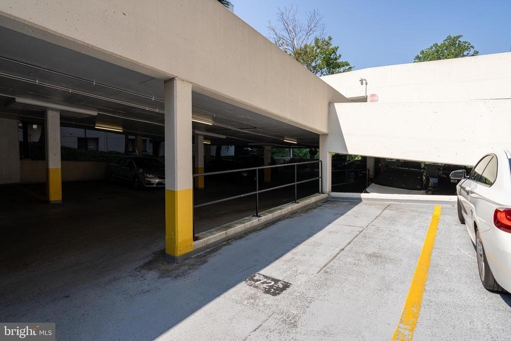 2030 N Adams Street - Photo 36