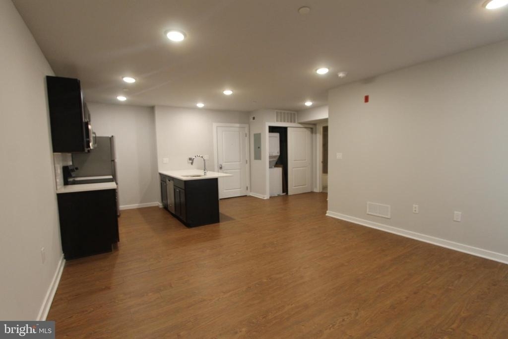 6656 Germantown Avenue - Photo 2
