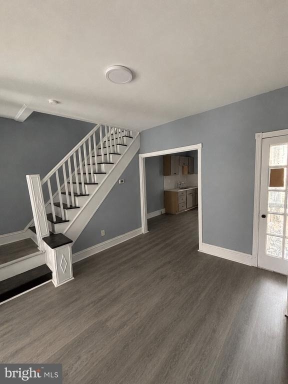 611 E Wishart Street - Photo 3