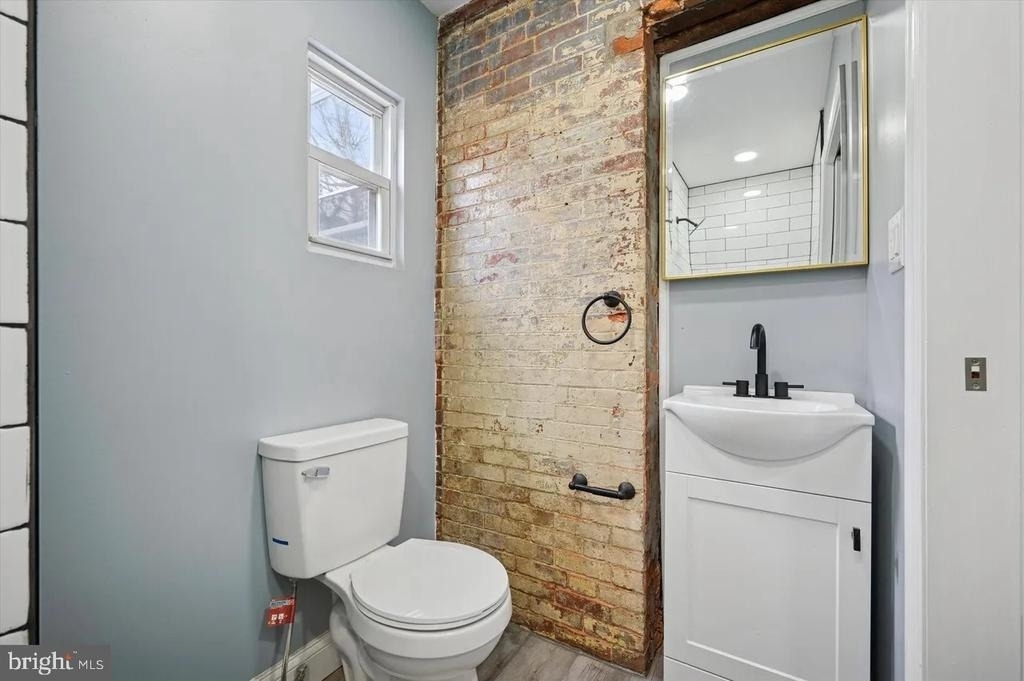 5715 Hunter Street - Photo 9