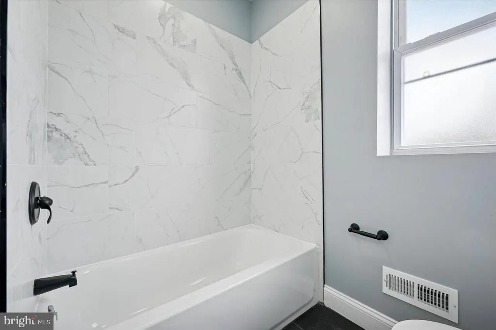 5715 Hunter Street - Photo 7