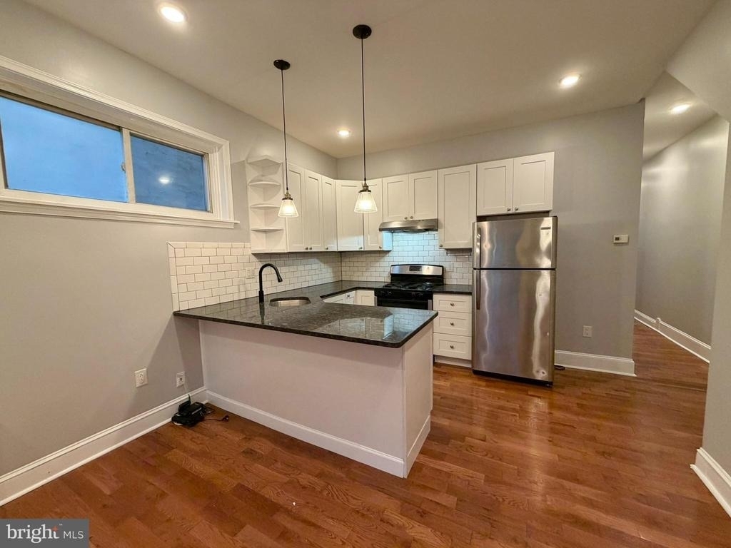 5028 Walnut Street - Photo 5