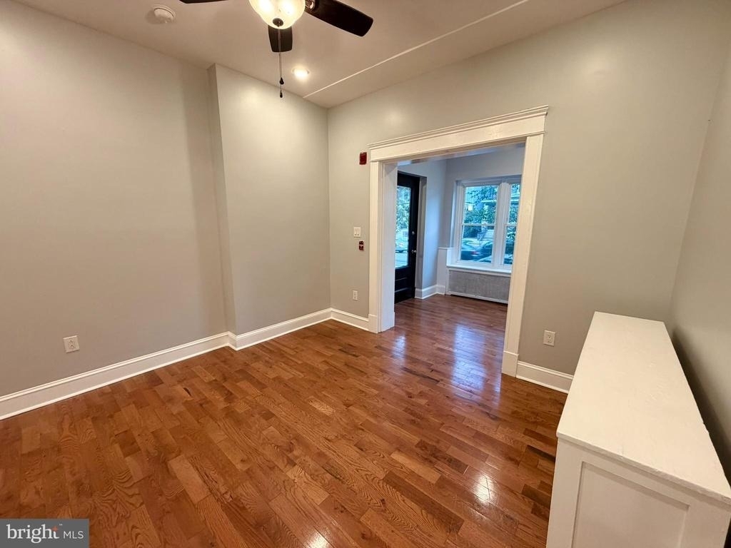5028 Walnut Street - Photo 7