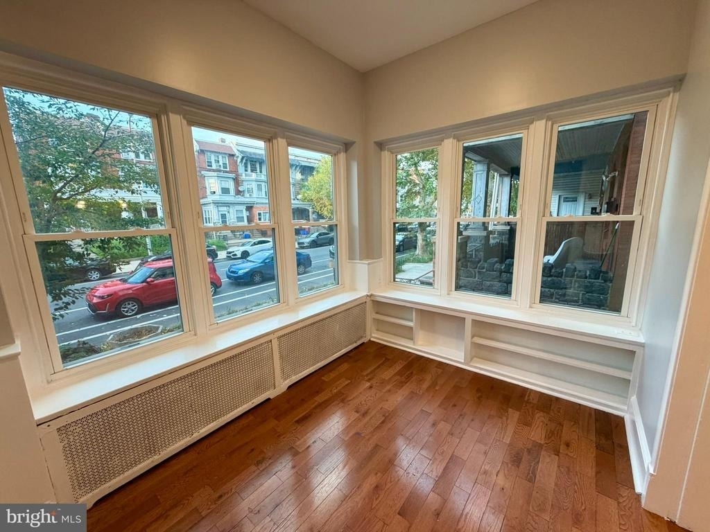 5028 Walnut Street - Photo 3