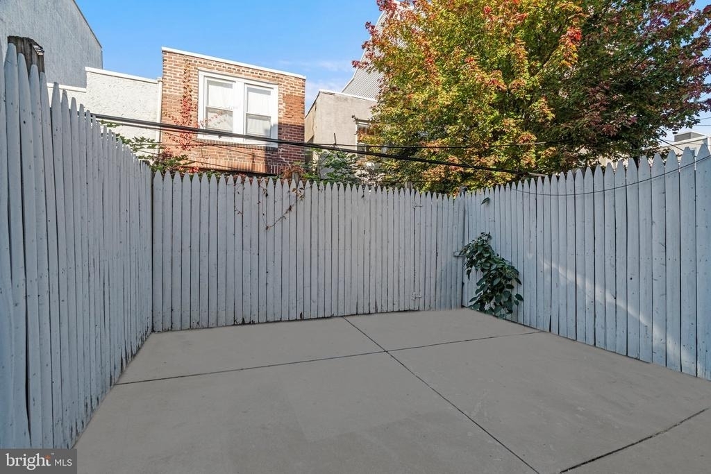 1515 Latona Street - Photo 12