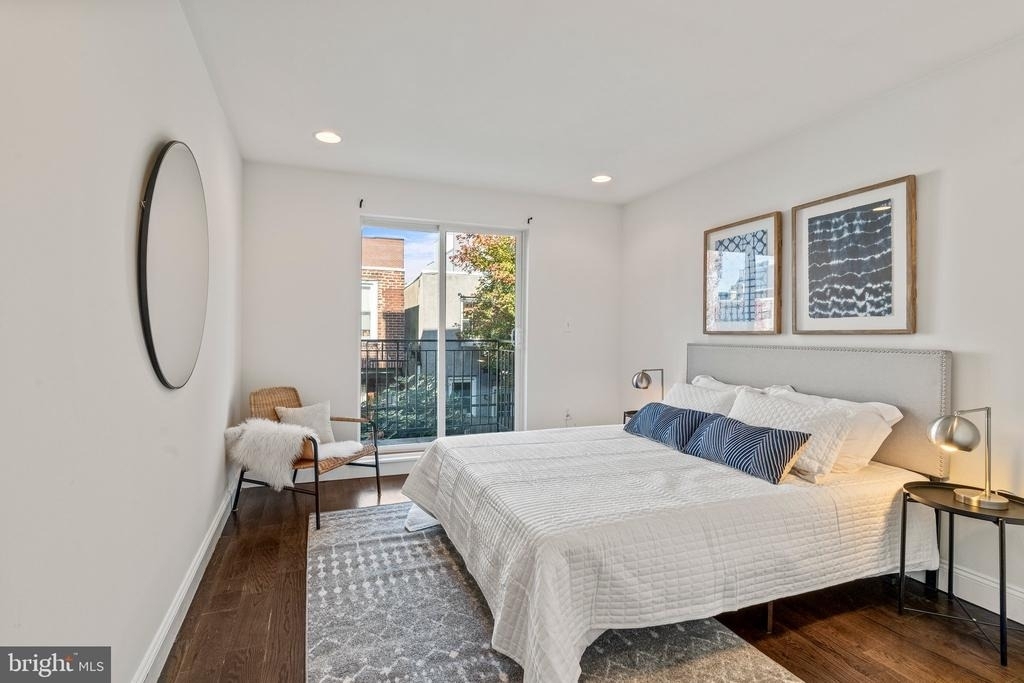 1515 Latona Street - Photo 18