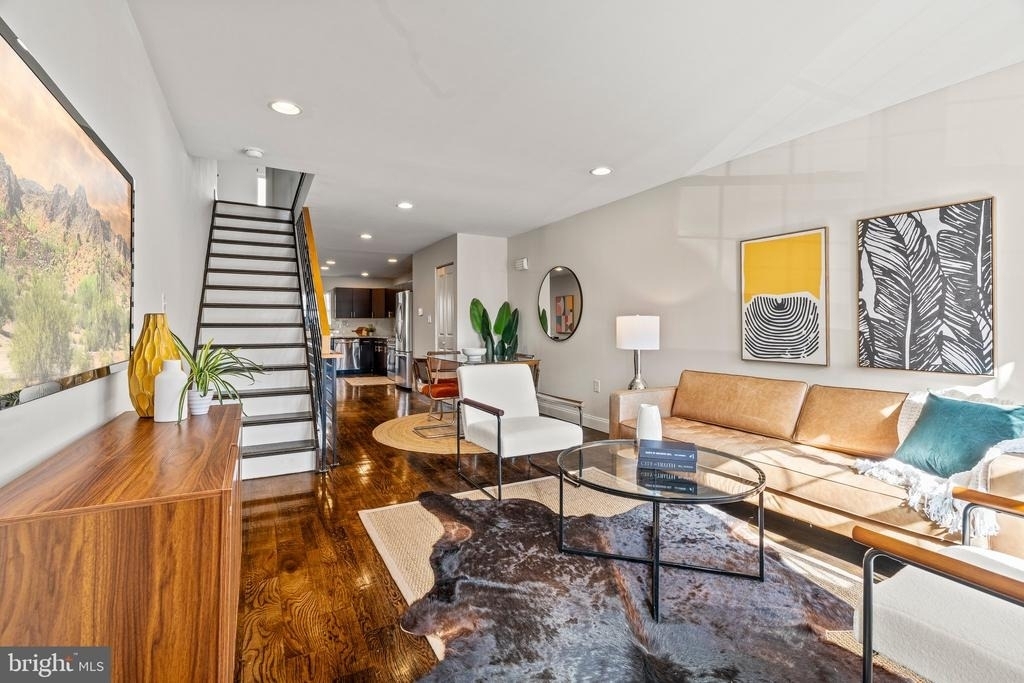 1515 Latona Street - Photo 1