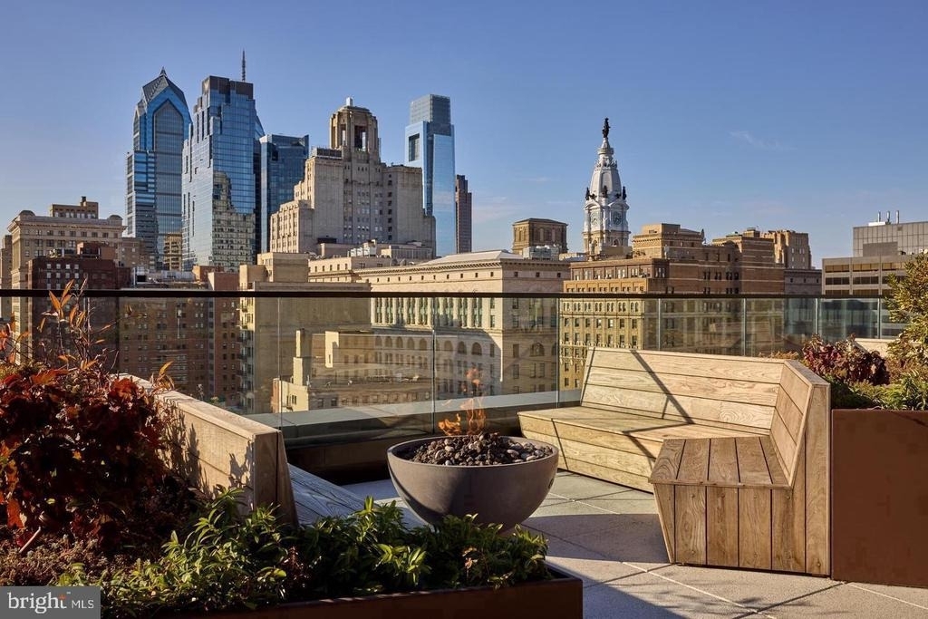 1134 Sansom Street - Photo 24
