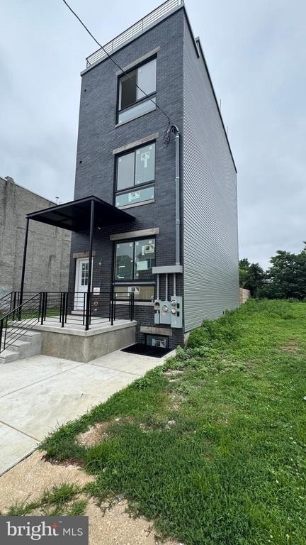 3912 Aspen Street - Photo 0
