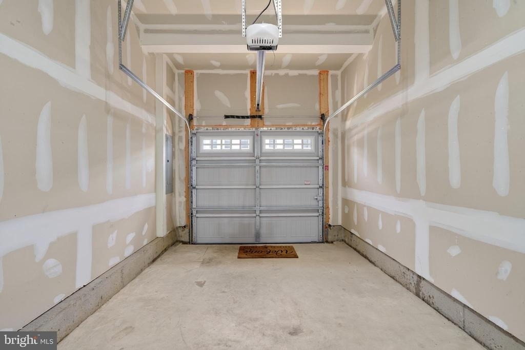 1047 Watson Court - Photo 42