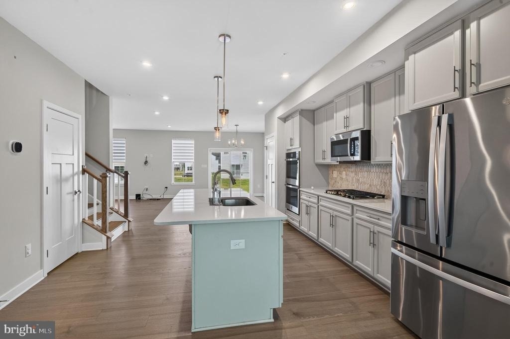 1047 Watson Court - Photo 6