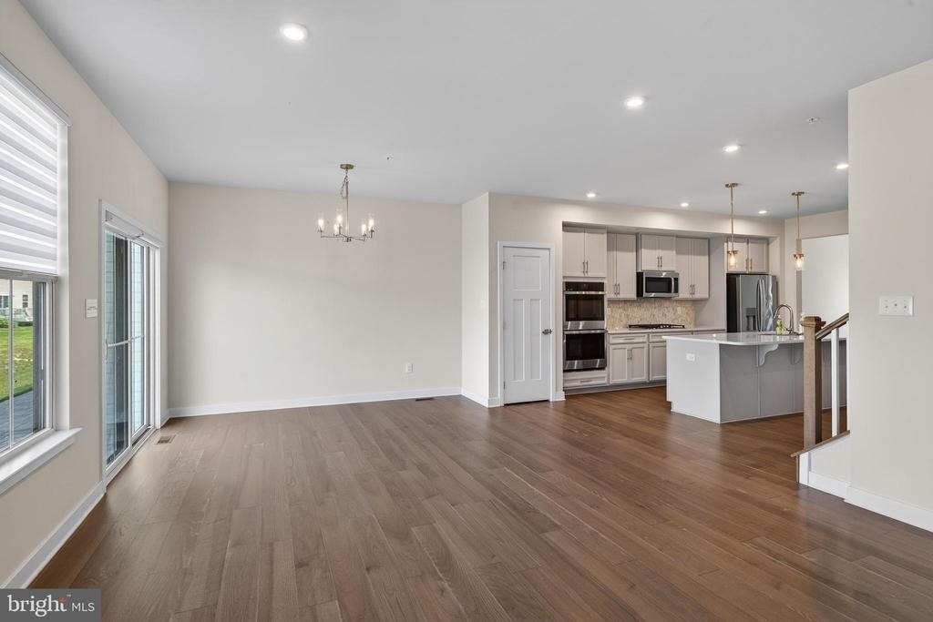 1047 Watson Court - Photo 14