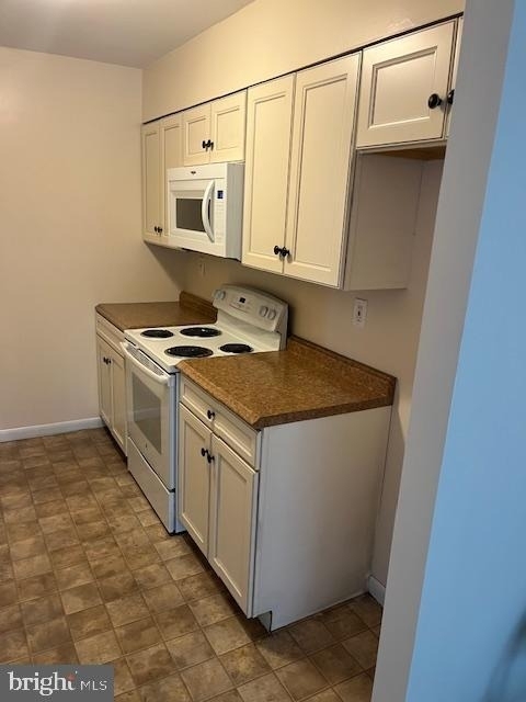 24 Maplewood - Photo 5