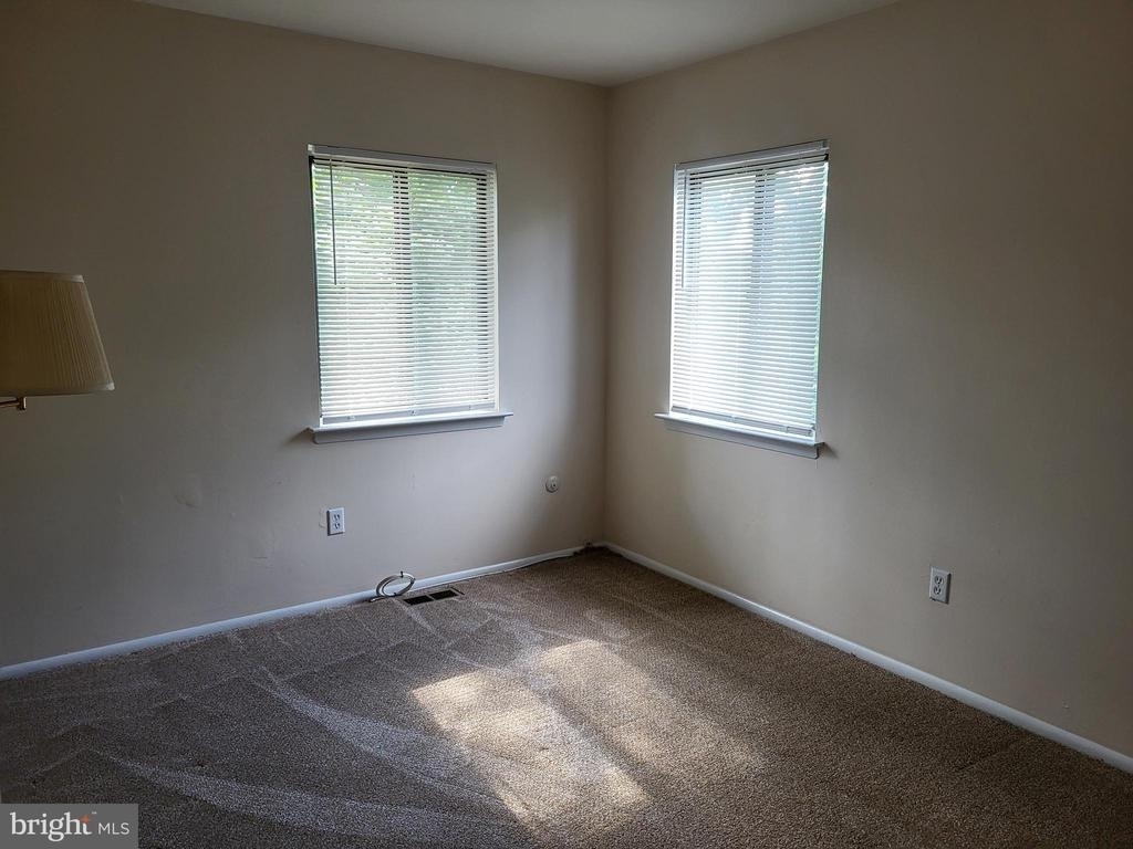 24 Maplewood - Photo 10