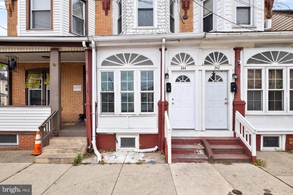 344 Middlesex Street - Photo 0