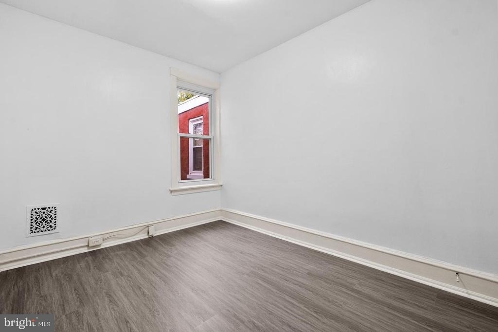 344 Middlesex Street - Photo 15