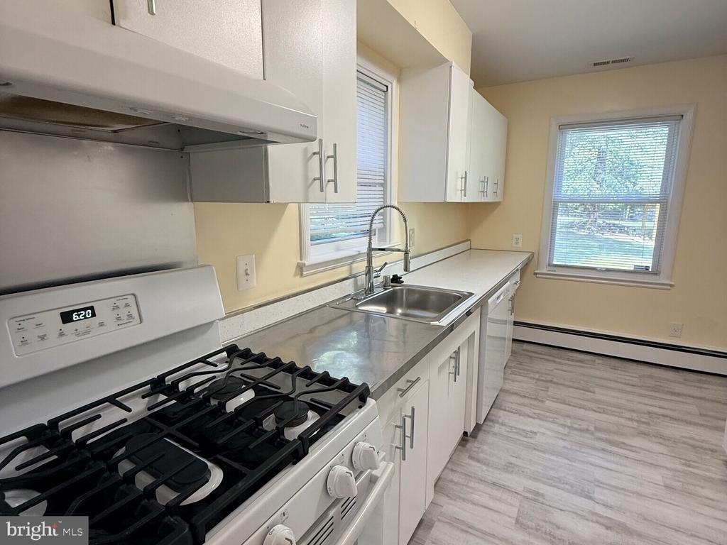 11308 Cedar Lane - Photo 12