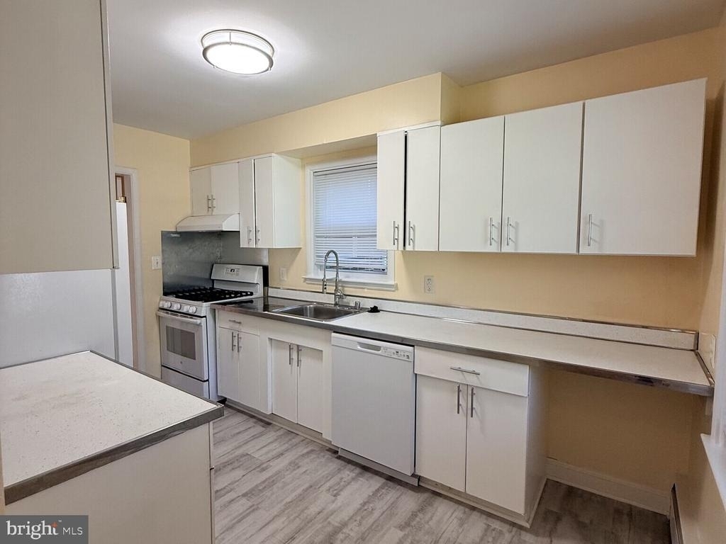 11308 Cedar Lane - Photo 13