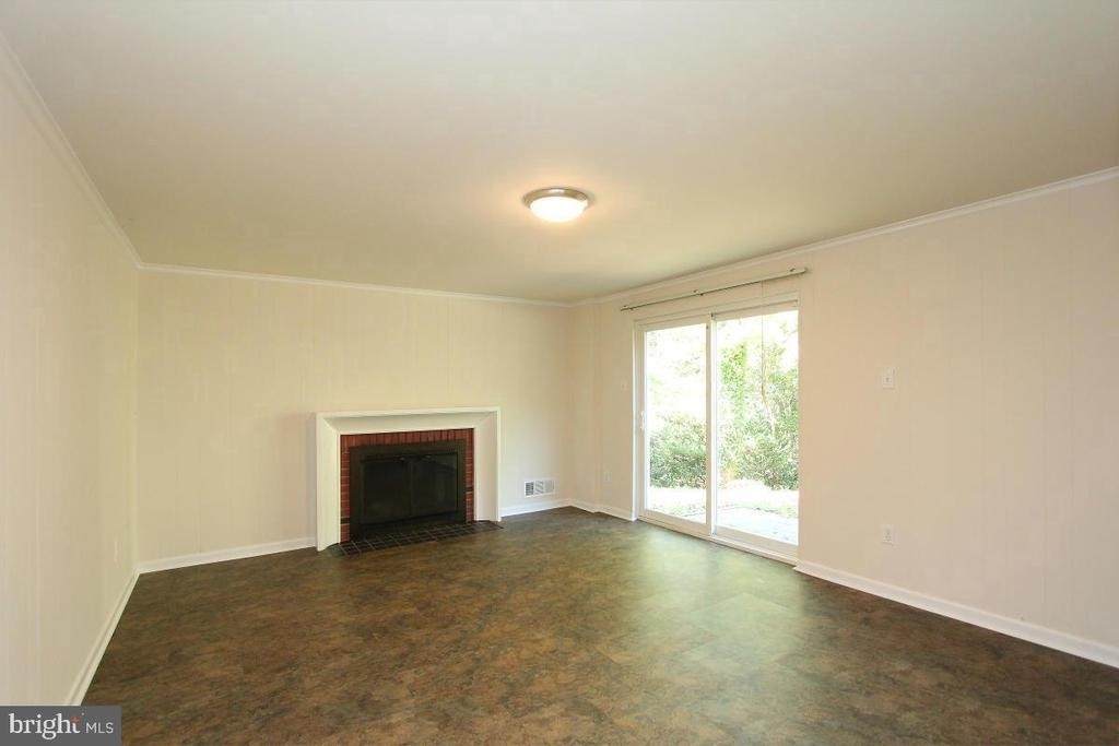 6915 Wilson Lane - Photo 2