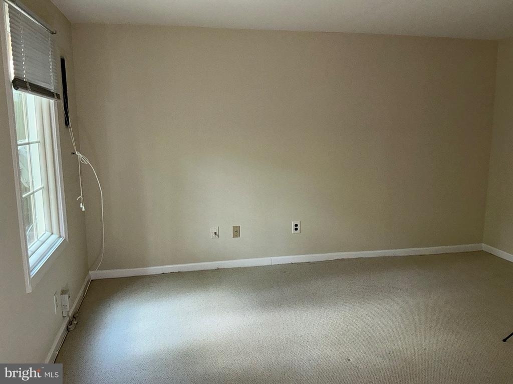 1311 Templeton Place - Photo 31