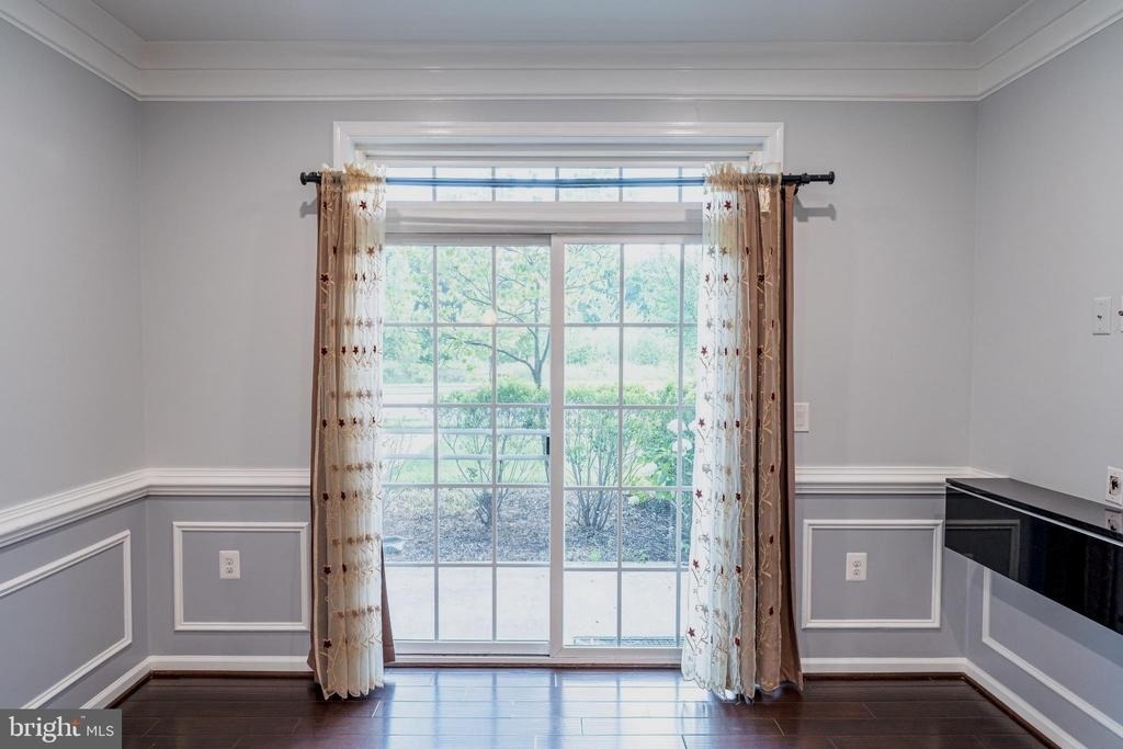 3850 Clara Downey Avenue - Photo 2