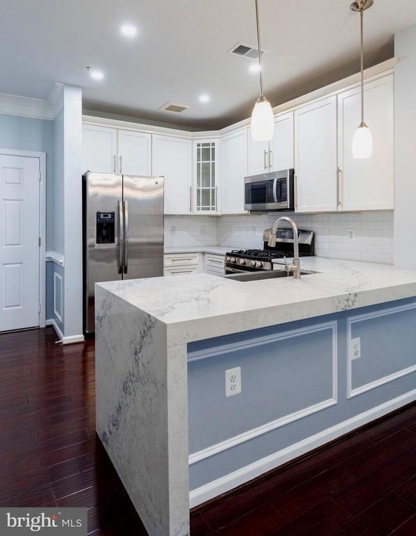 3850 Clara Downey Avenue - Photo 4