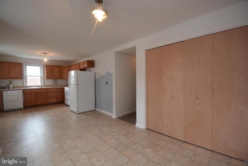 16 S Main Street - Photo 2