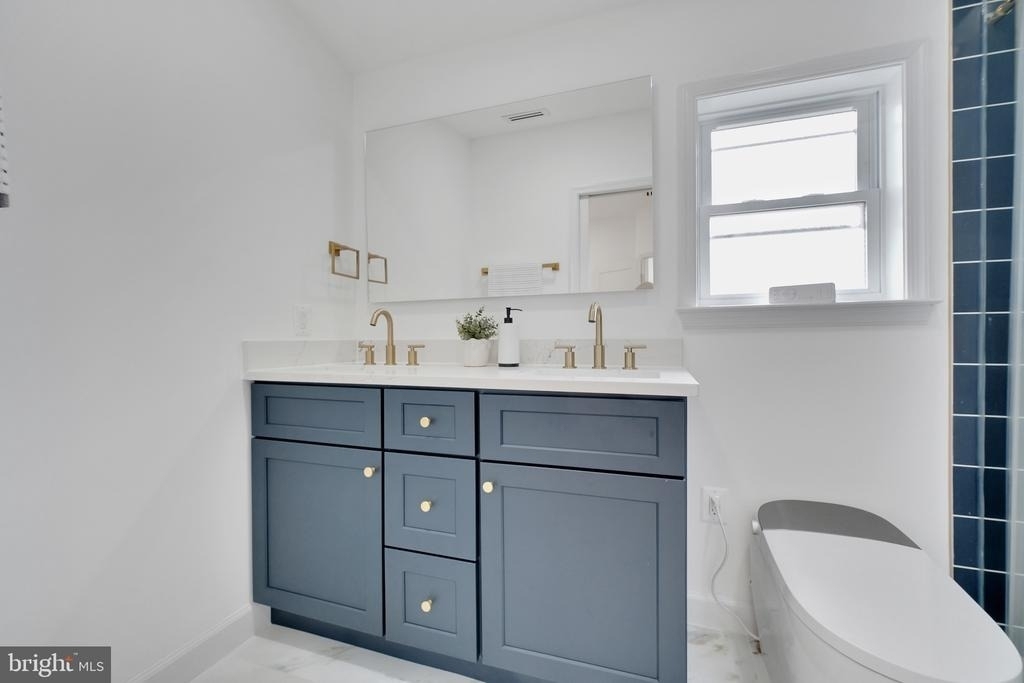 913 L Street Ne - Photo 23