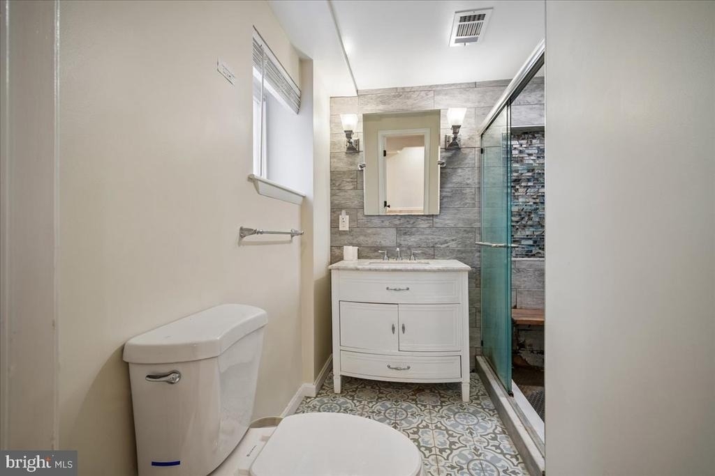 3211 11th Street Nw - Photo 3