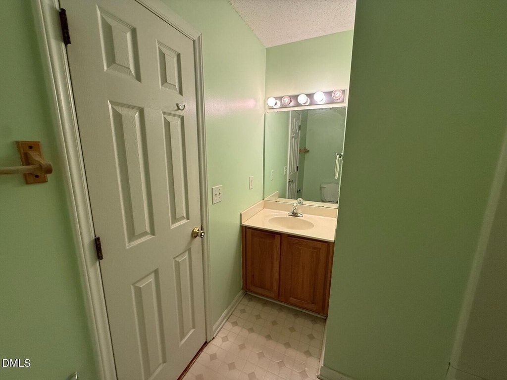 2829 Crestscene Trail - Photo 8