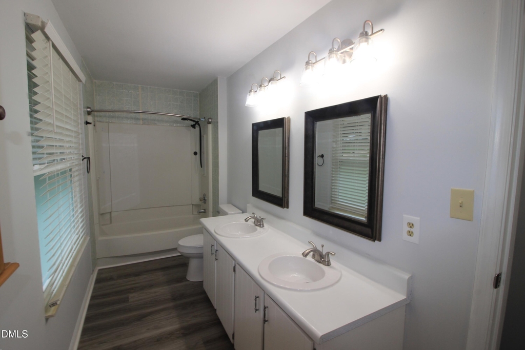 608 E Dynasty Drive - Photo 14
