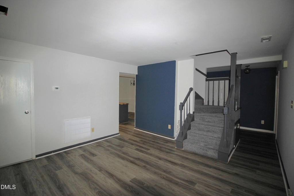 608 E Dynasty Drive - Photo 5