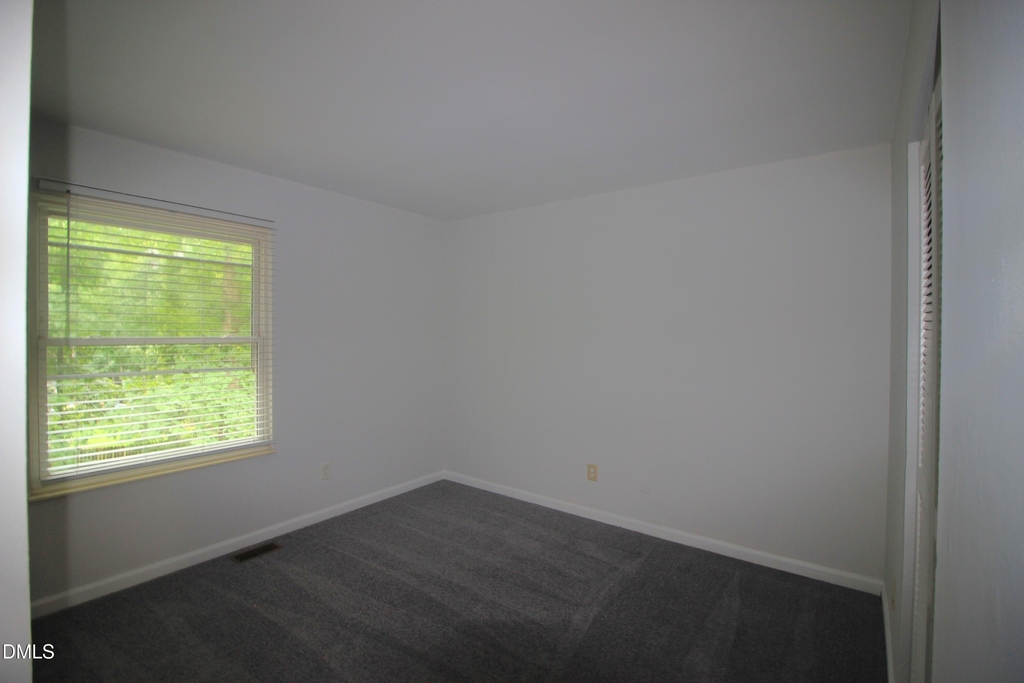 608 E Dynasty Drive - Photo 12