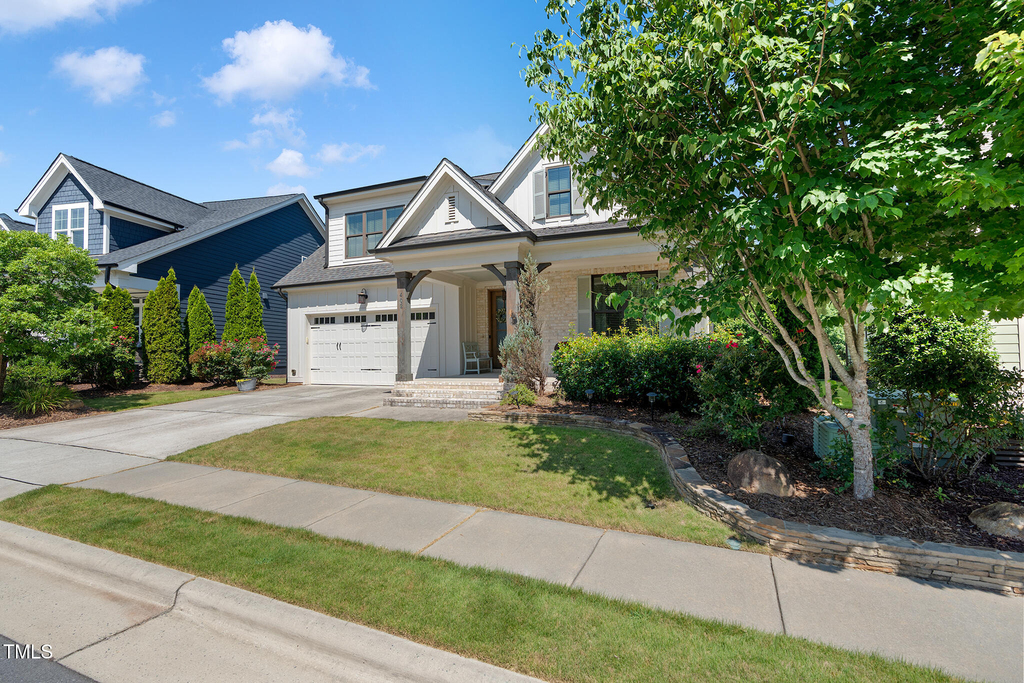 402 Cliffdale Road - Photo 1