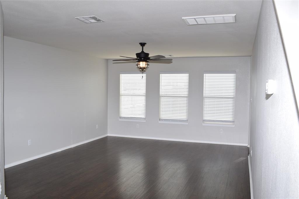375 Housefinch Loop - Photo 2