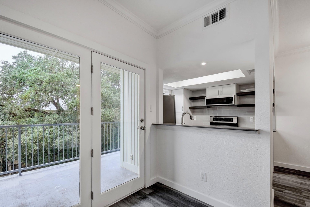 3840 Far West Blvd - Photo 9