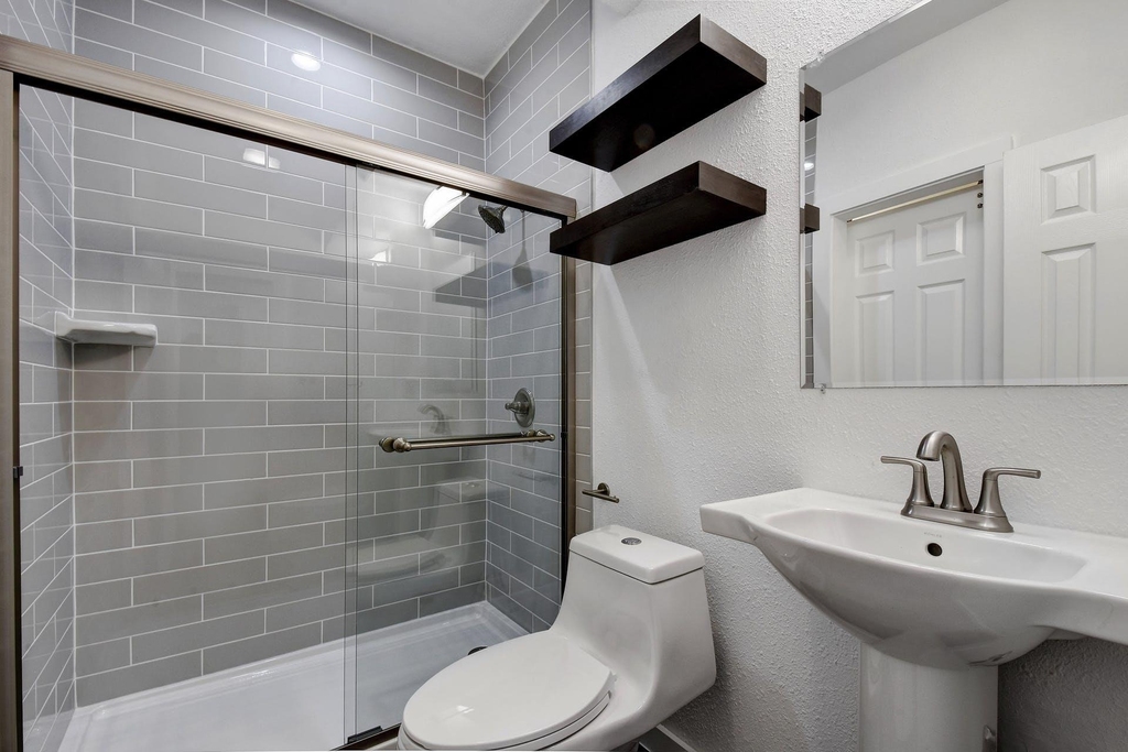 3840 Far West Blvd - Photo 20