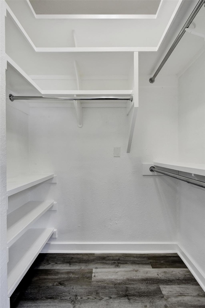 3840 Far West Blvd - Photo 18